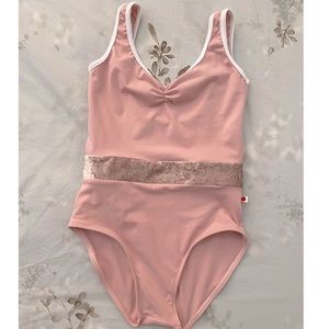 Beautiful YUMIKO NEW NEVER WORN